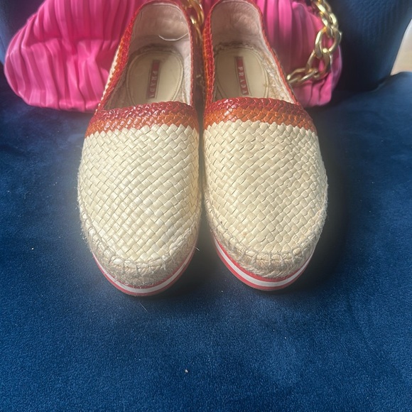 Prada shoes - Picture 1 of 4